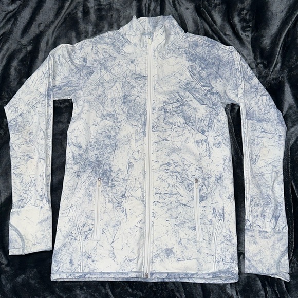 NEW! Lululemon Ebb To Train Jacket - Picture 3 of 6